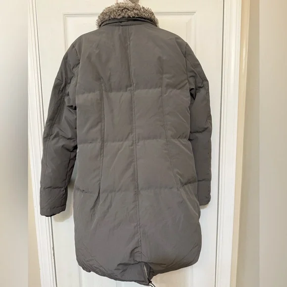 Vince Camuto Long Down Puffer Coat Parka Faux Fur Hood Gray M - Picture 3 of 16